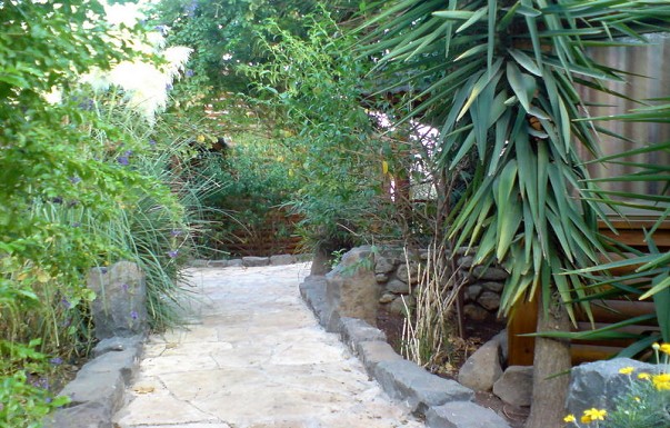 בקתות עדי - ������ �קרית שמונה - ������ ����